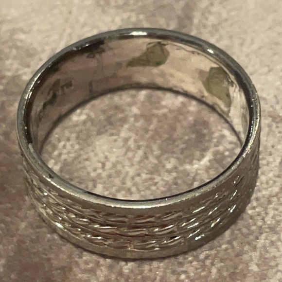 Vintage 925 Silver Textured Cigar Band Ring - Picture 3 of 8